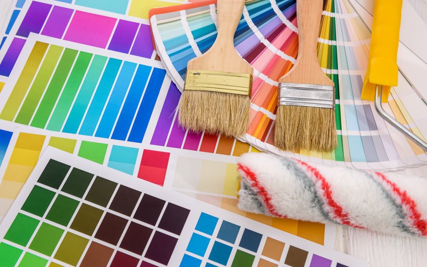 What are average painting and decorating prices per m2 in the UK?