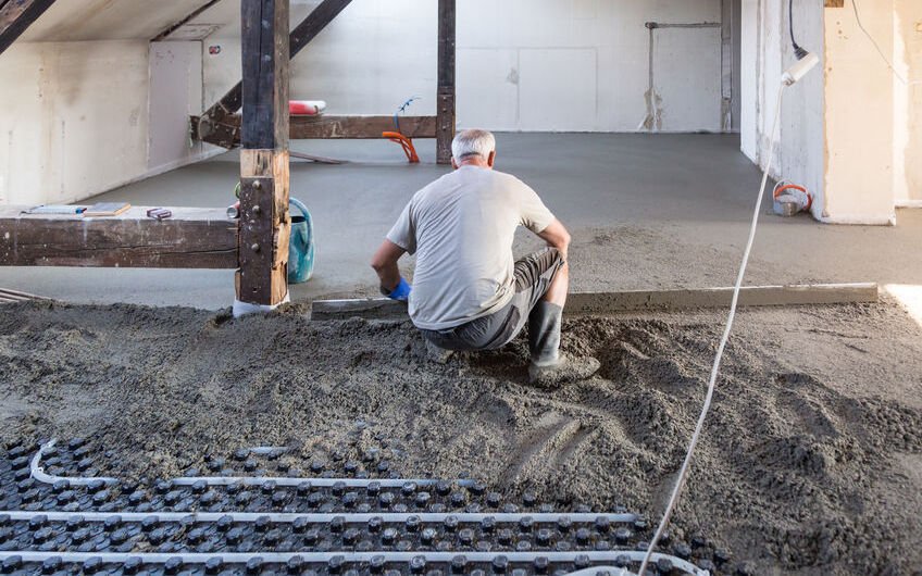 How much does floor screeding cost in the UK?